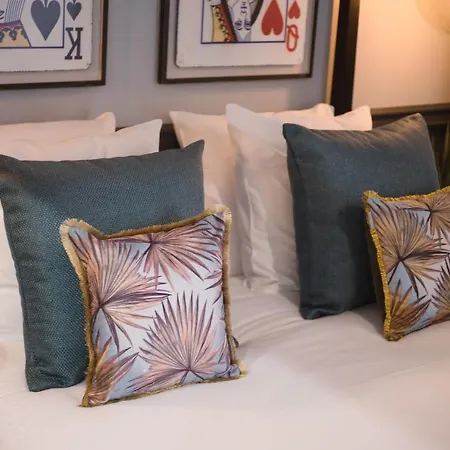 The Royal Suites- Champs Elysees Appartamento