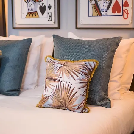 The Royal Suites- Champs Elysees Appartamento *