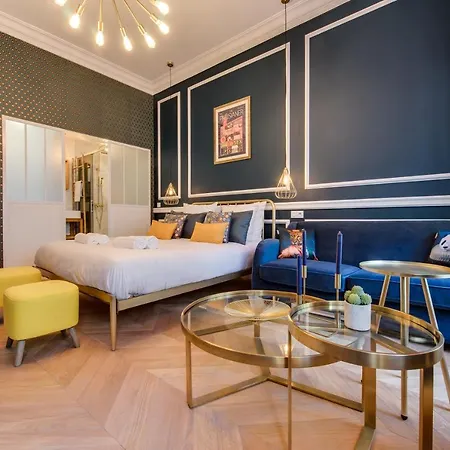 The Royal Suites- Champs Elysees Appartamento Parigi