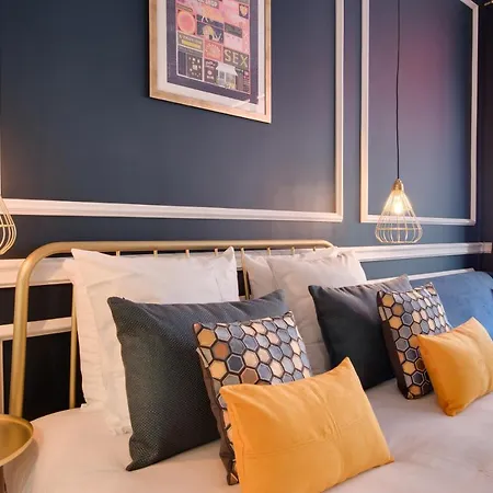 The Royal Suites- Champs Elysees * Parigi