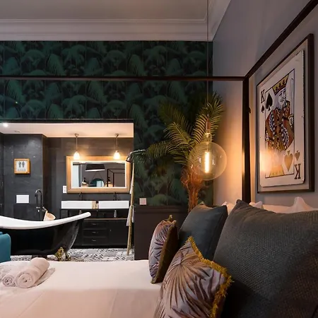 The Royal Suites- Champs Elysees * Parigi